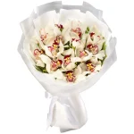 Букет из 15 белых орхидей